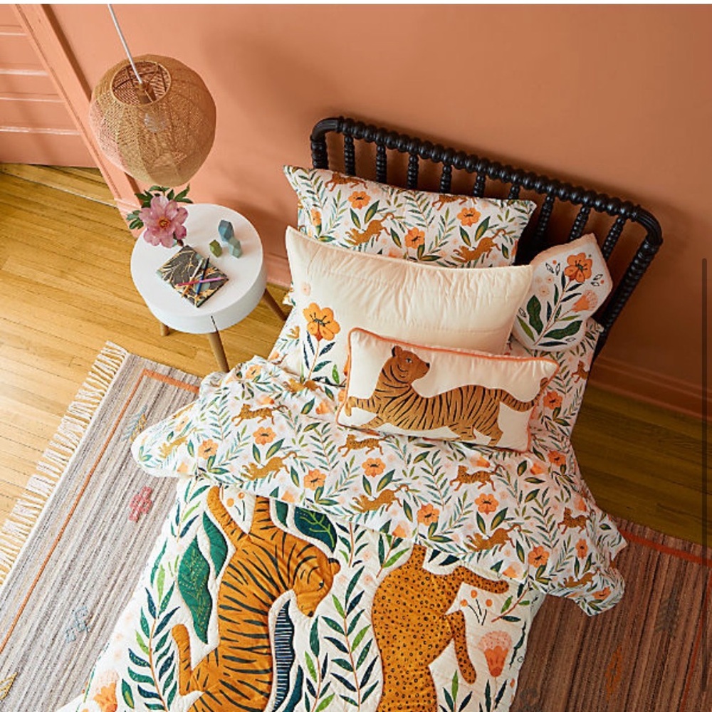 Crate & Barrel- Marrakech Tiger 100% Organic Cotton Kids Full/Queen Quilt - Picture 4 of 8